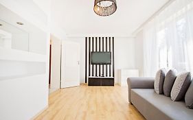 Studio16